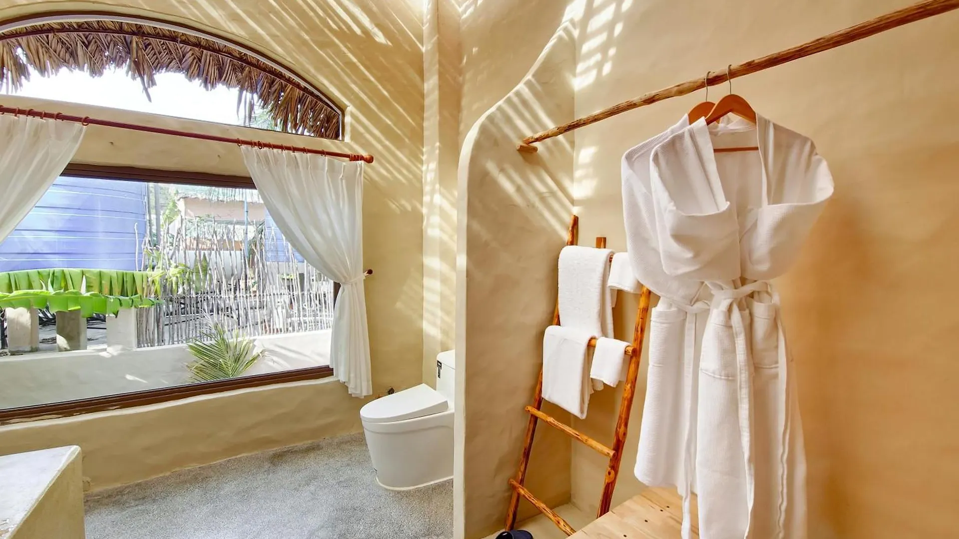 Hotel Red Sands Mui Ne Phan Thiết